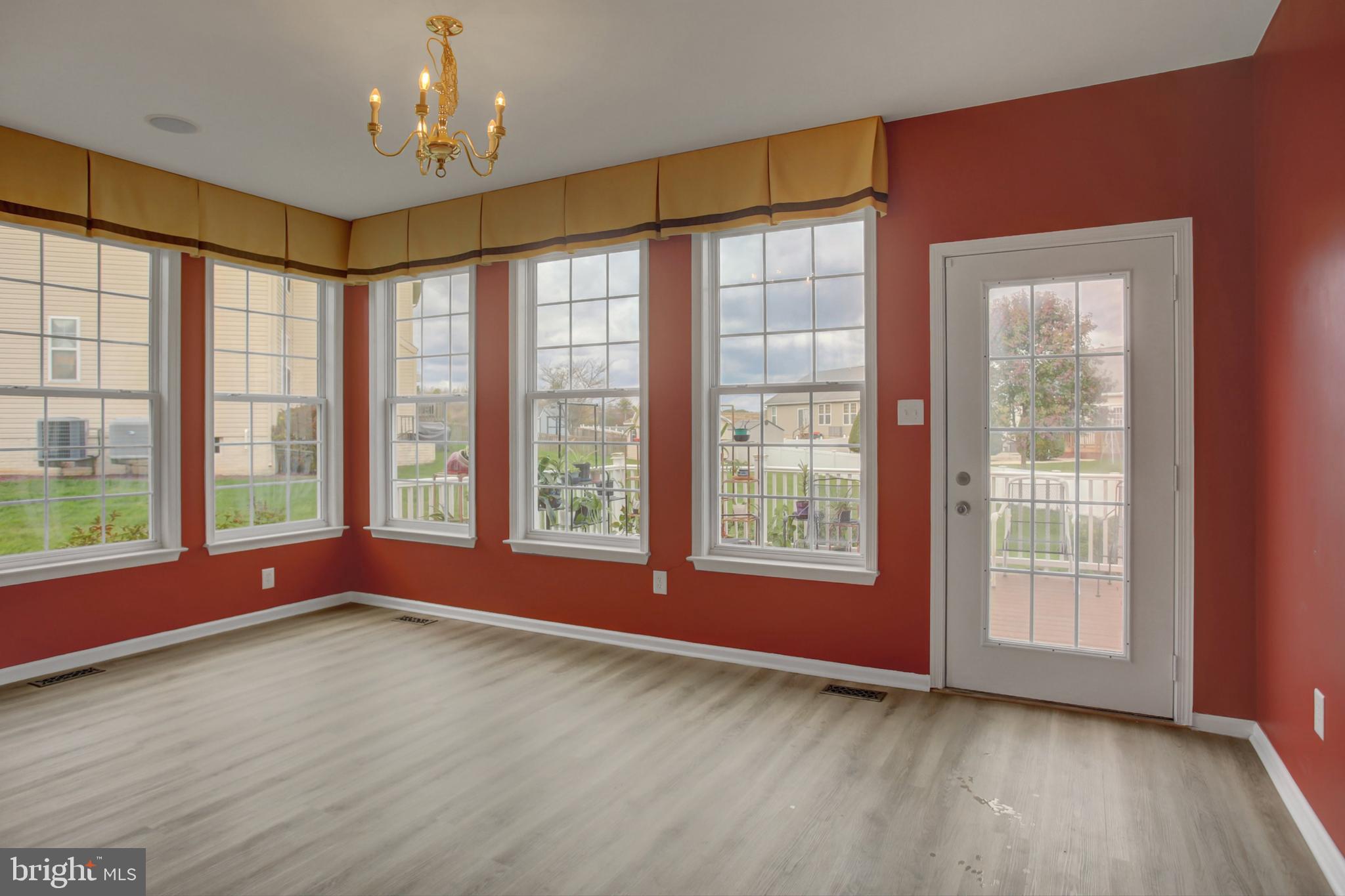 SHADOW CREEK MEADOWS - Residential