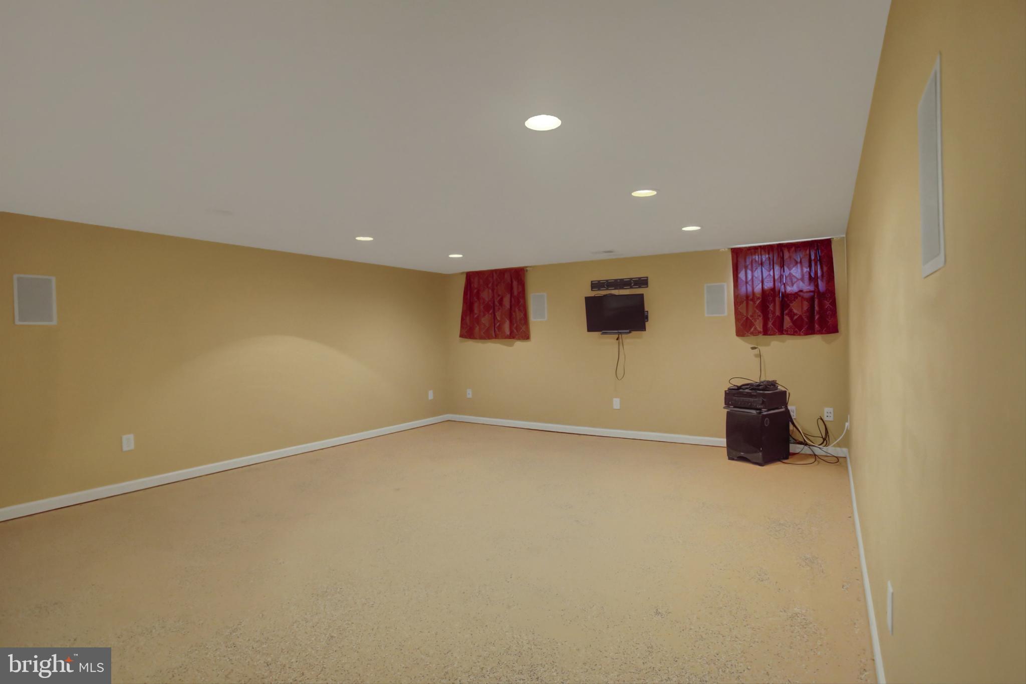 SHADOW CREEK MEADOWS - Residential