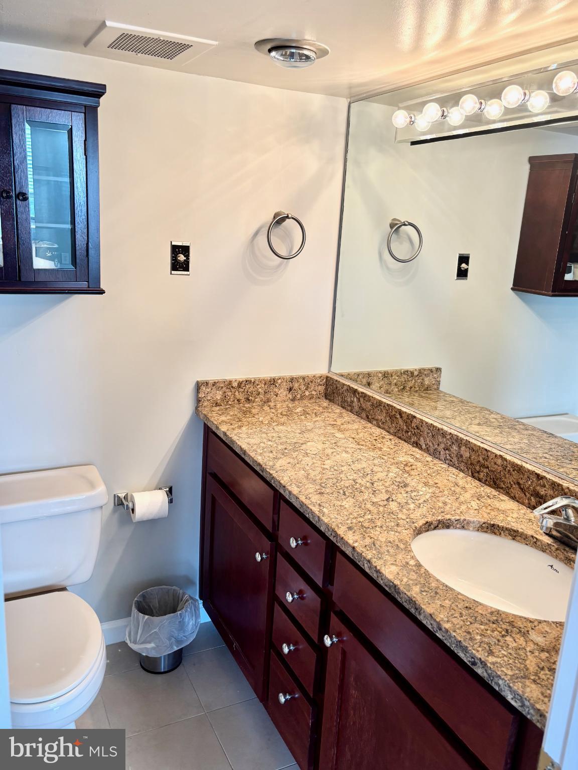 RENAISSANCE AT TYSONS - Residential Lease