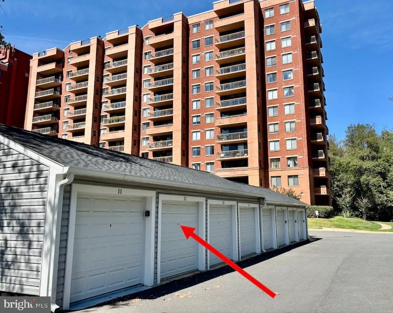 RENAISSANCE AT TYSONS - Residential Lease