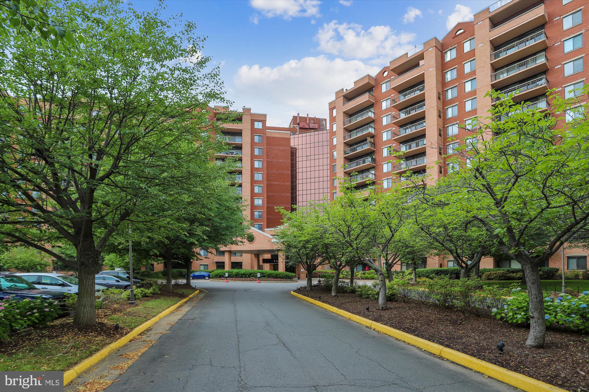 RENAISSANCE AT TYSONS - Residential Lease