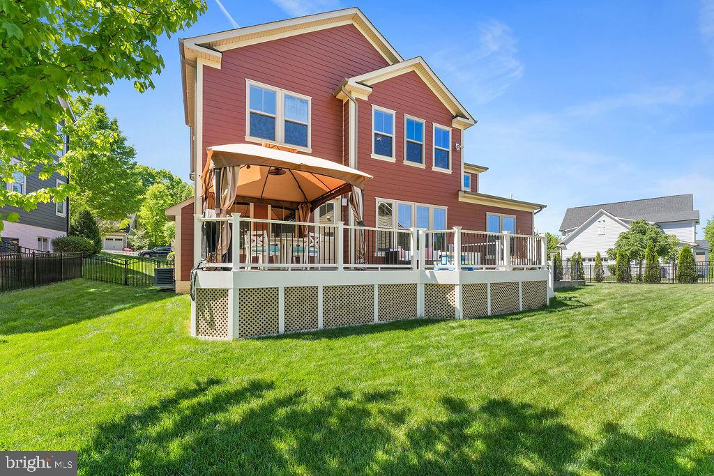 POTOMAC SHORES - Residential