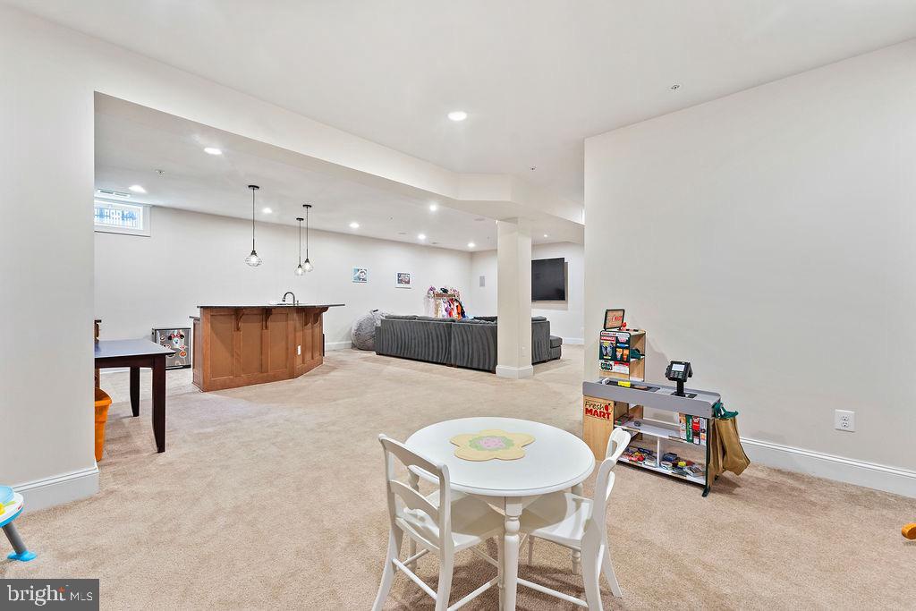 POTOMAC SHORES - Residential