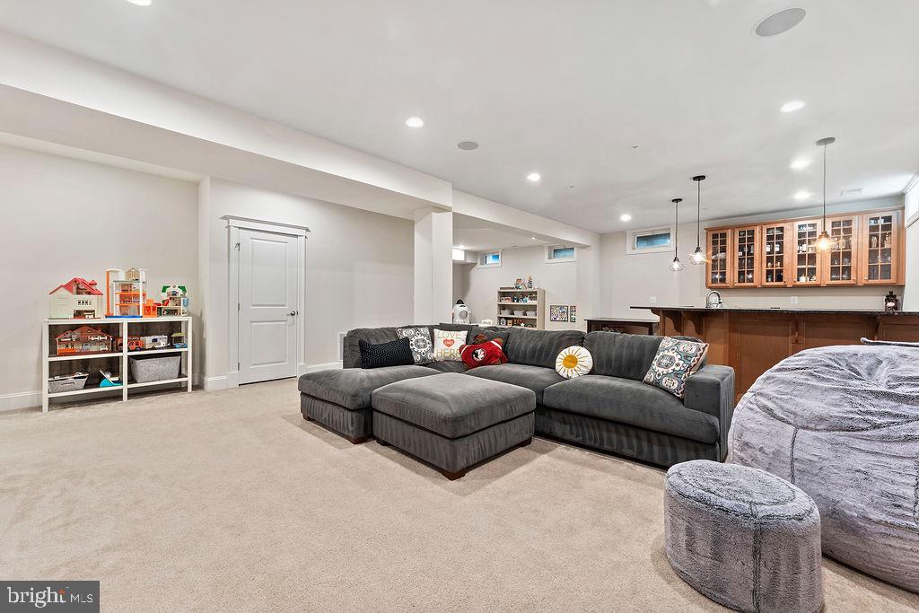 POTOMAC SHORES - Residential