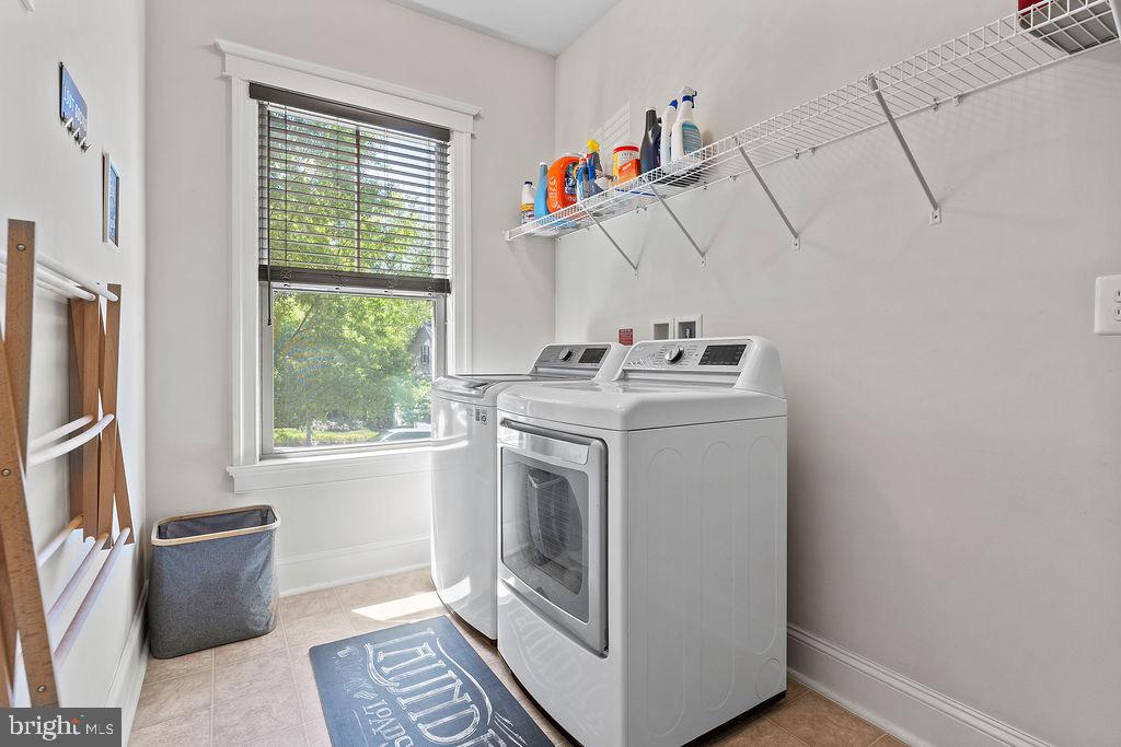 POTOMAC SHORES - Residential