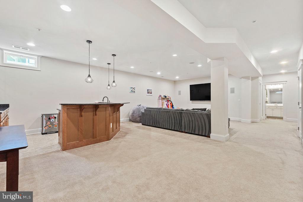 POTOMAC SHORES - Residential