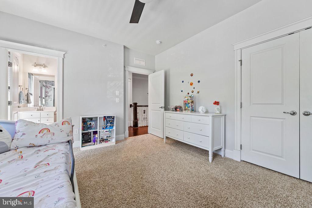 POTOMAC SHORES - Residential