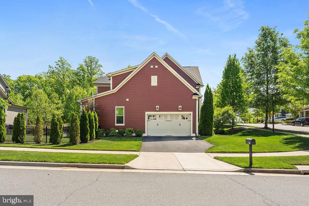 POTOMAC SHORES - Residential