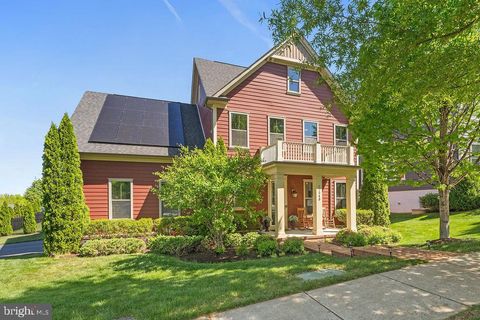 Photo of 17243 Miss Packard Court, DUMFRIES, VA 22026 (MLS # VAPW2117770)