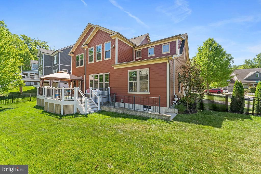 POTOMAC SHORES - Residential