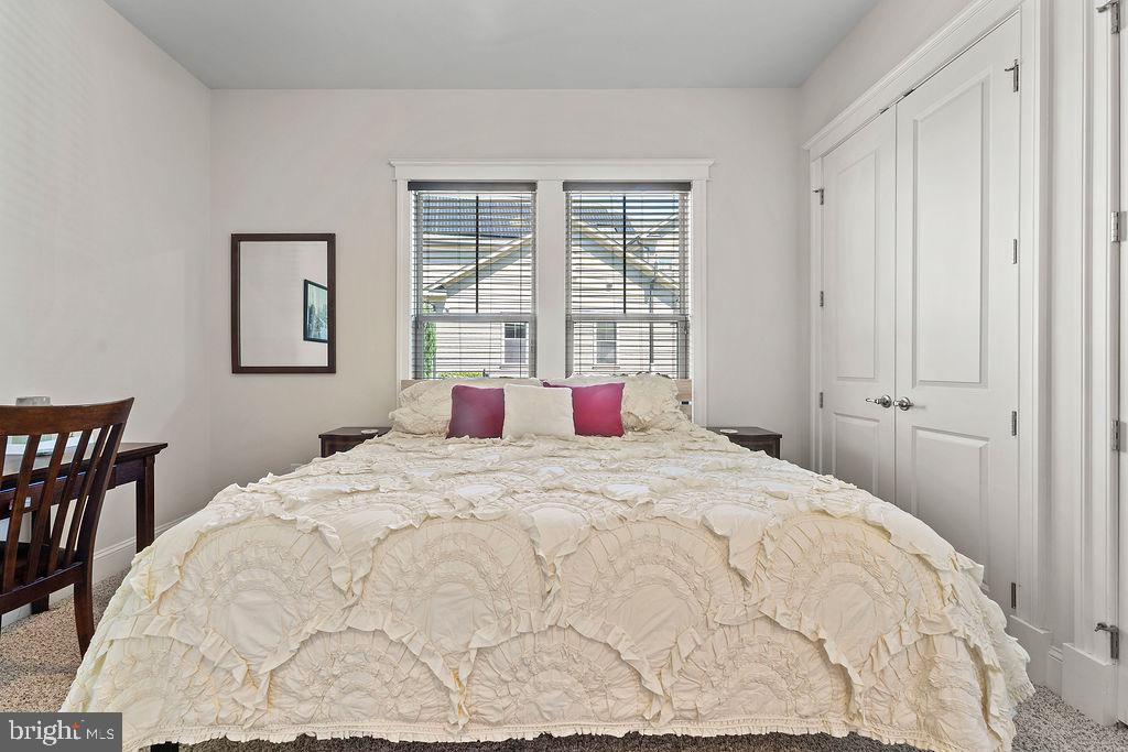 POTOMAC SHORES - Residential