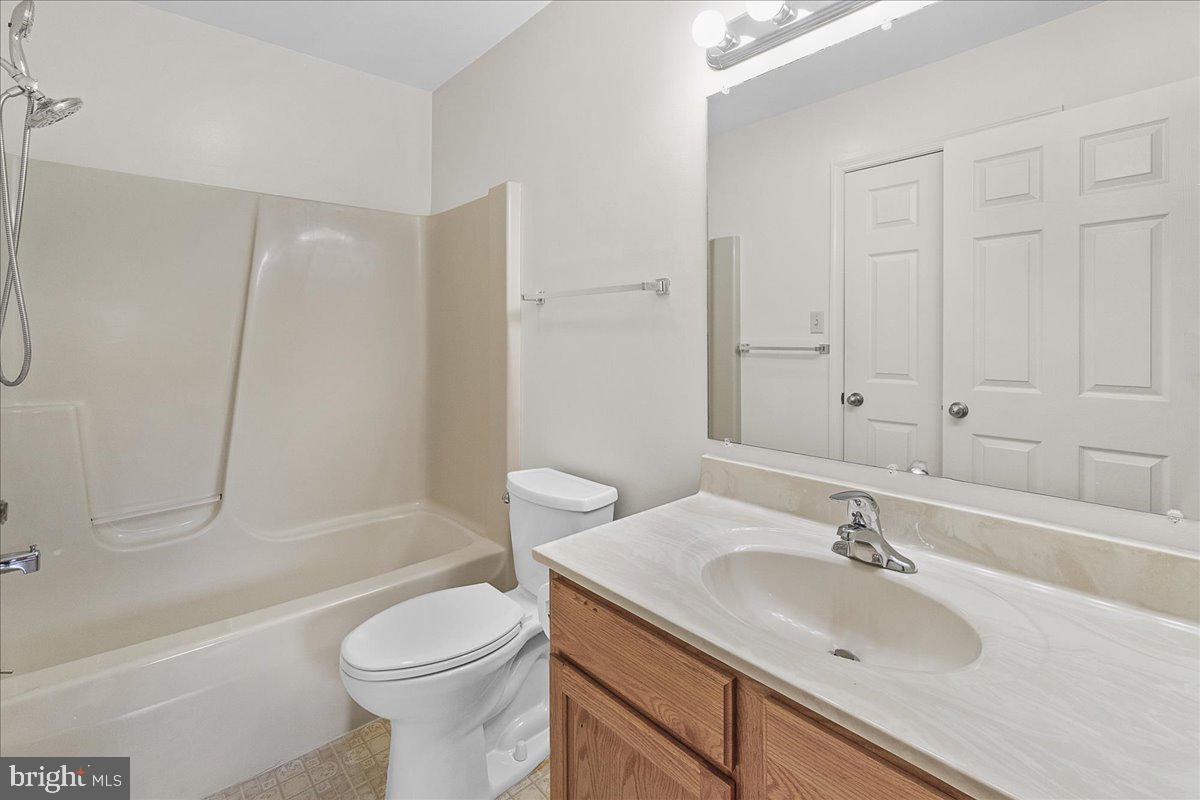 SOUTH POINTE - Residential