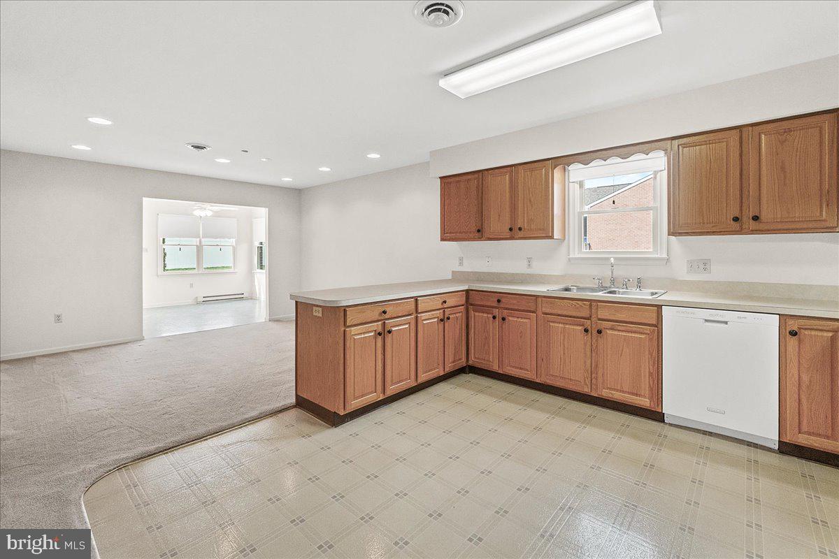 SOUTH POINTE - Residential