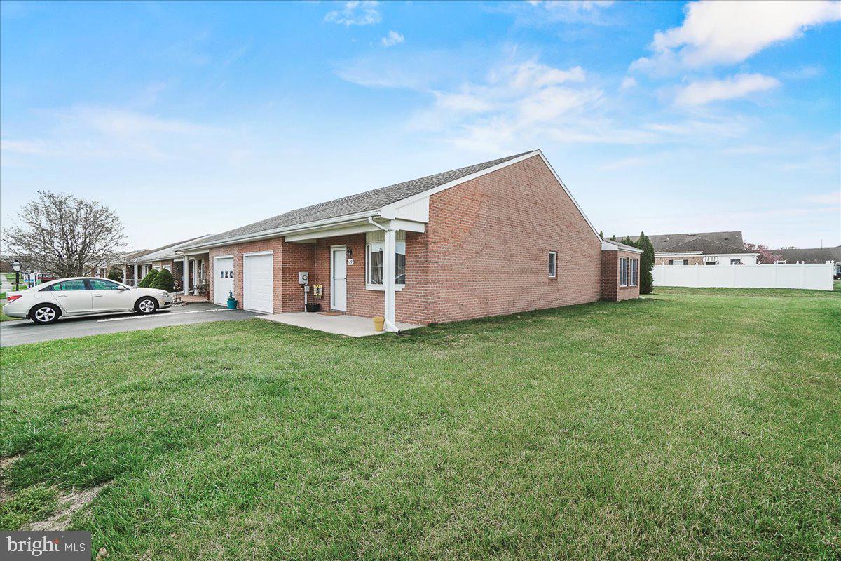 SOUTH POINTE - Residential