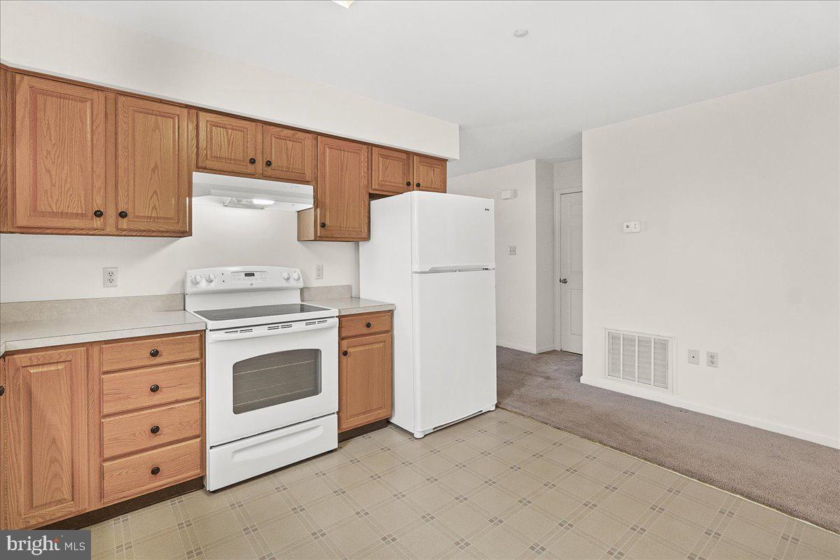 SOUTH POINTE - Residential