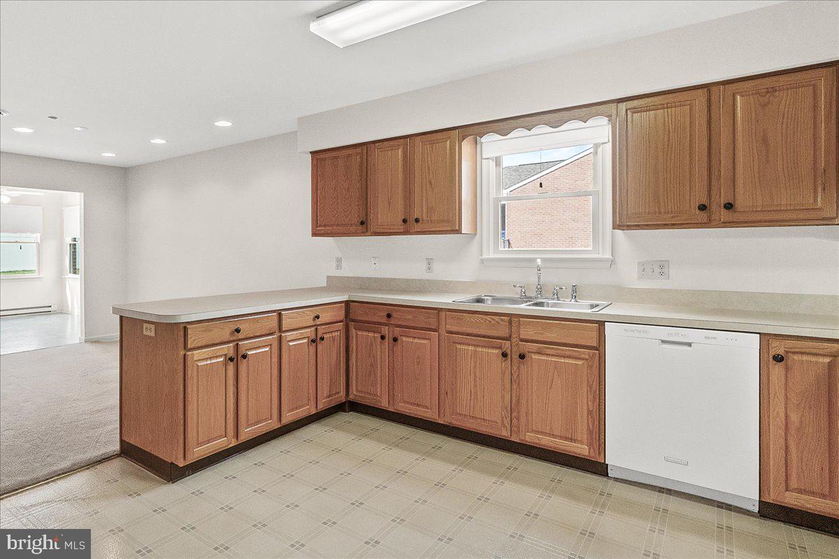 SOUTH POINTE - Residential