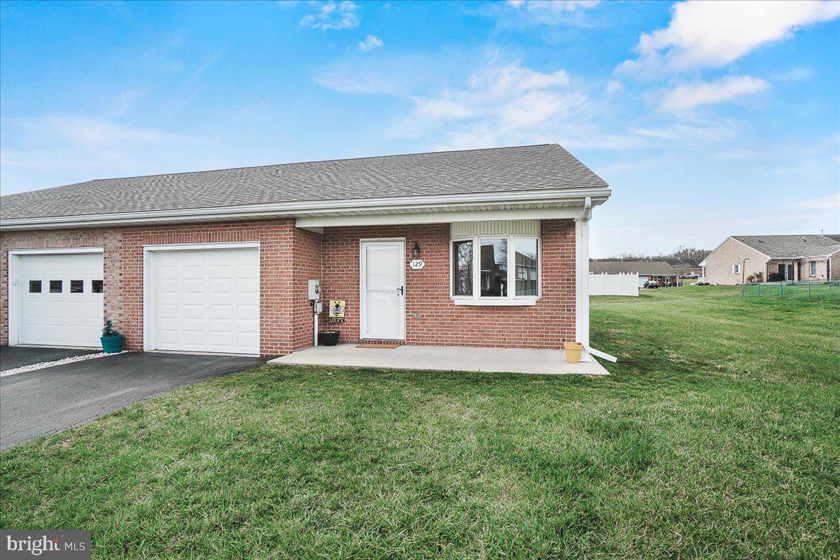 SOUTH POINTE - Residential