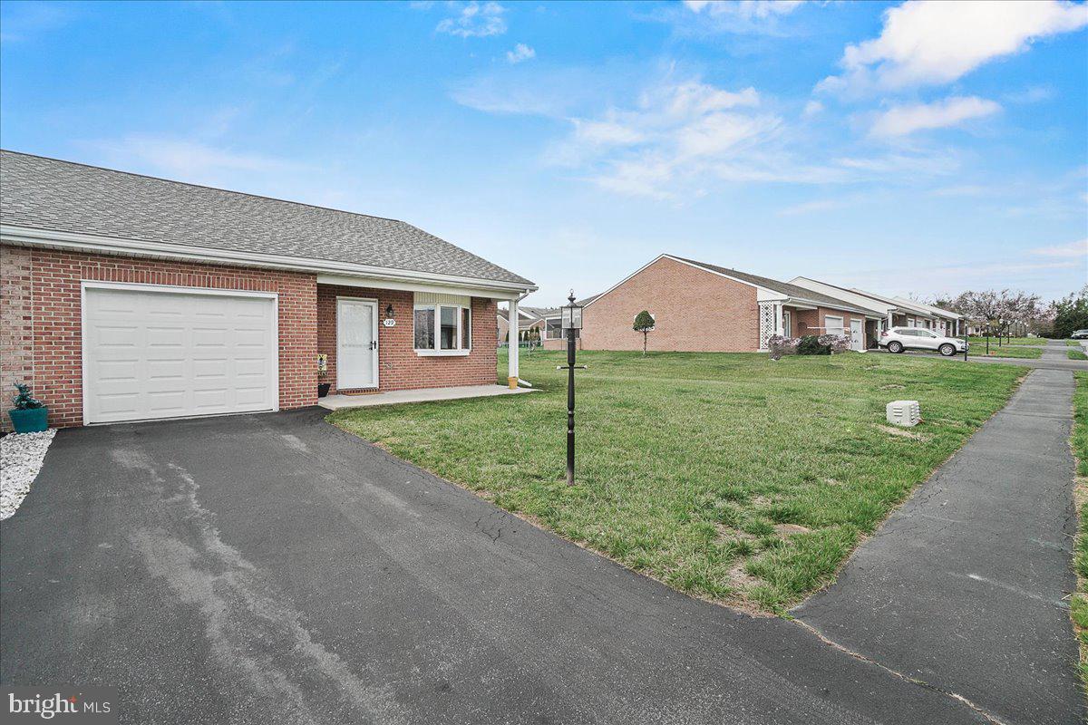 SOUTH POINTE - Residential