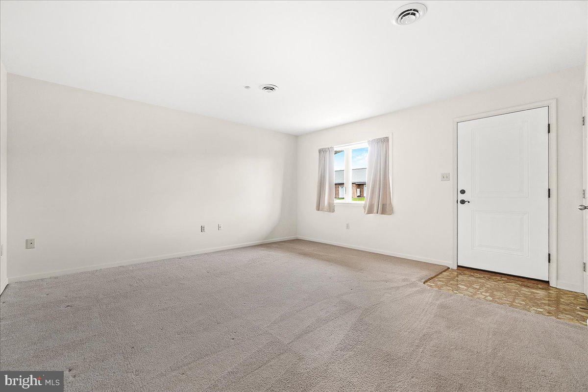 SOUTH POINTE - Residential