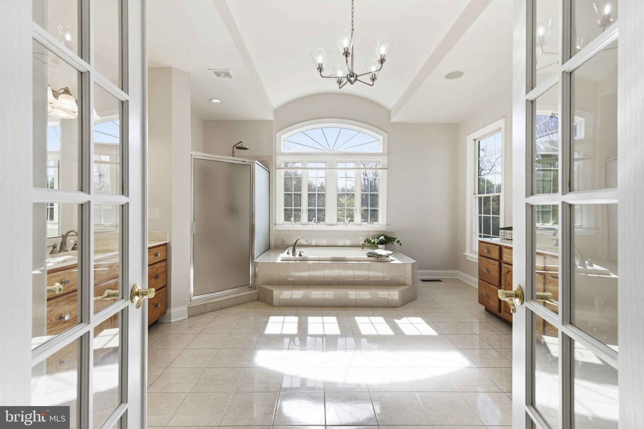 RIDGEFIELD FARM - Residential