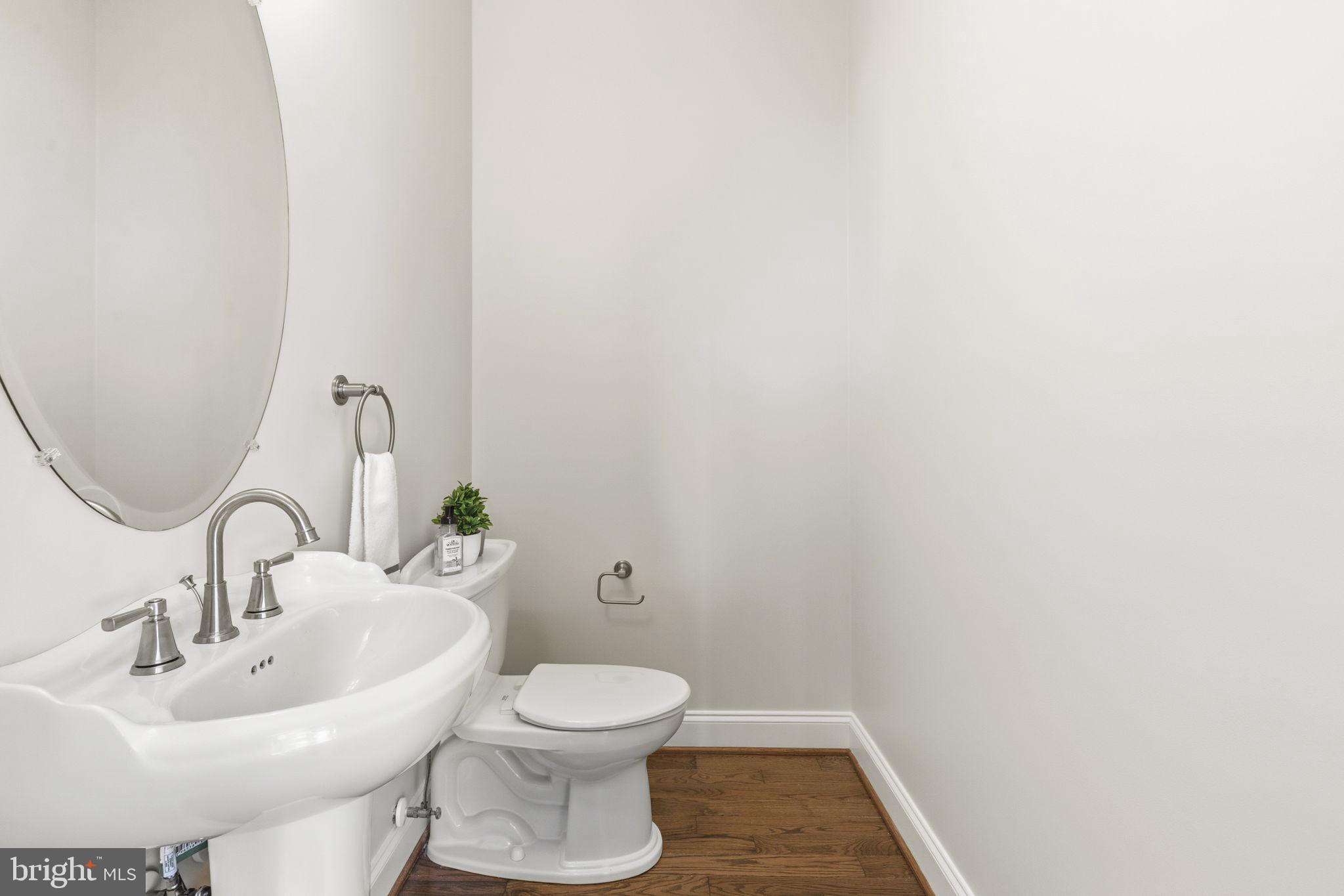 RIDGEFIELD FARM - Residential