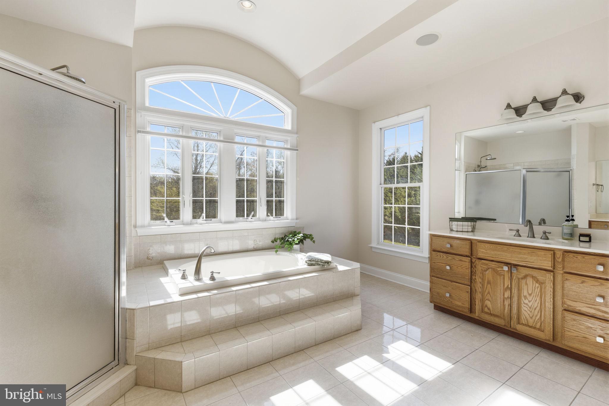 RIDGEFIELD FARM - Residential