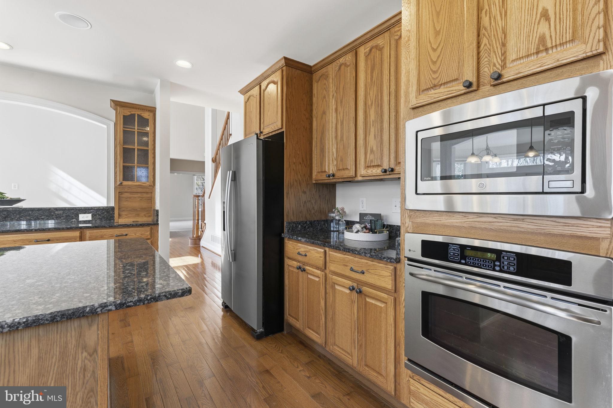 RIDGEFIELD FARM - Residential