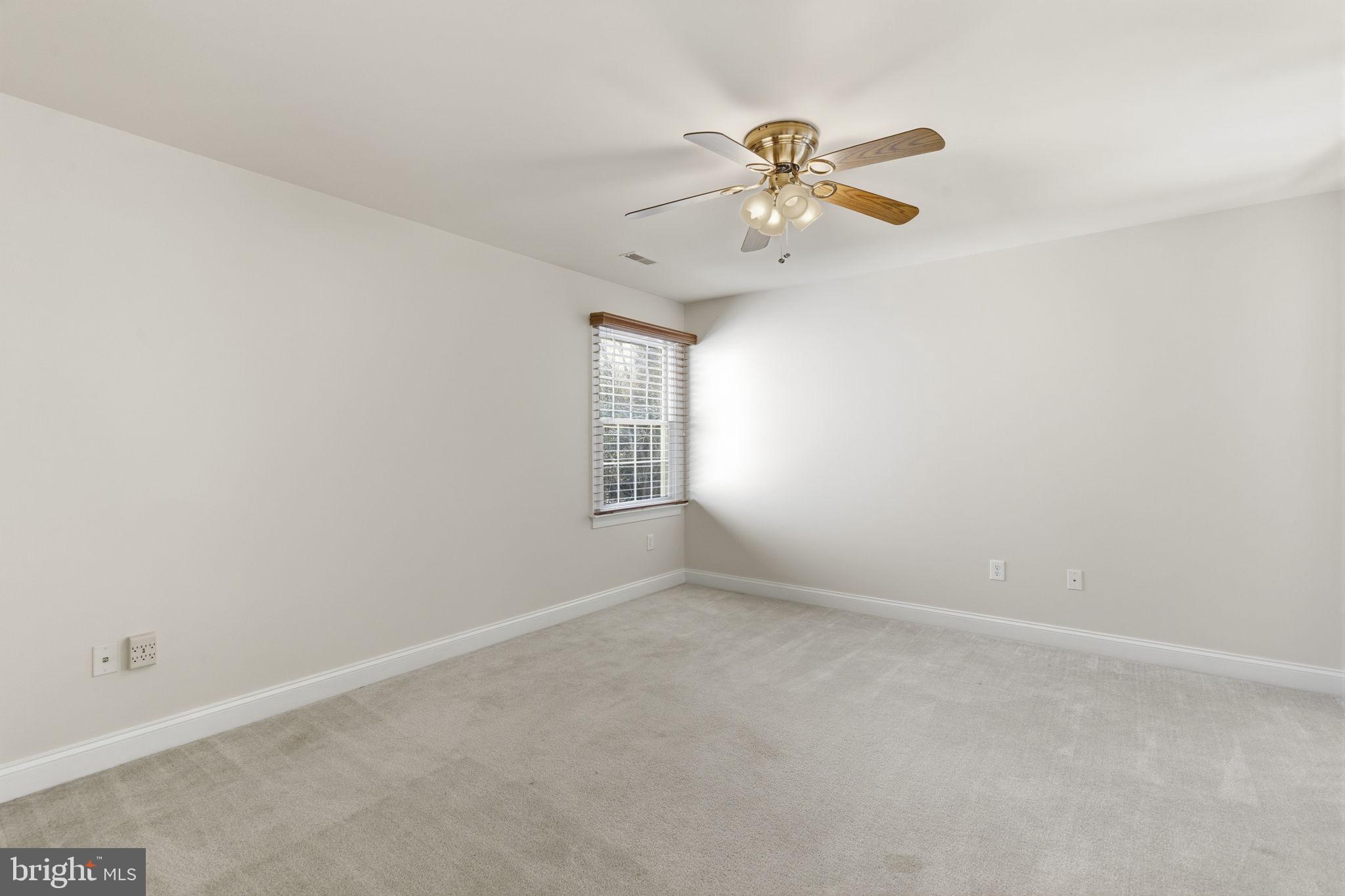 RIDGEFIELD FARM - Residential