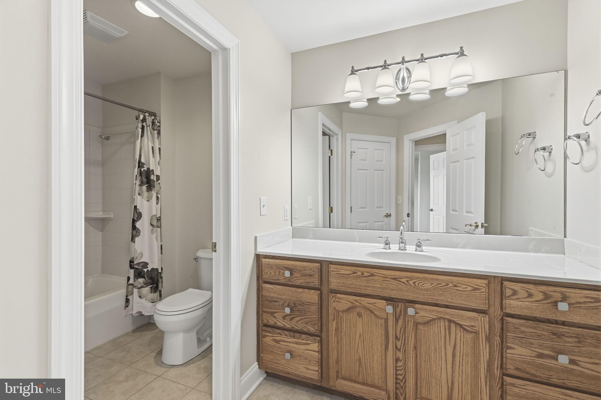 RIDGEFIELD FARM - Residential