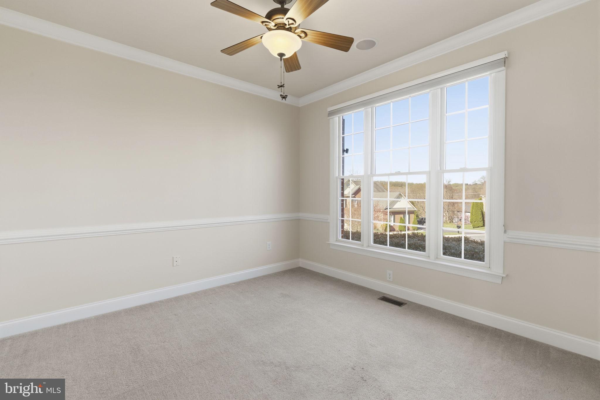 RIDGEFIELD FARM - Residential