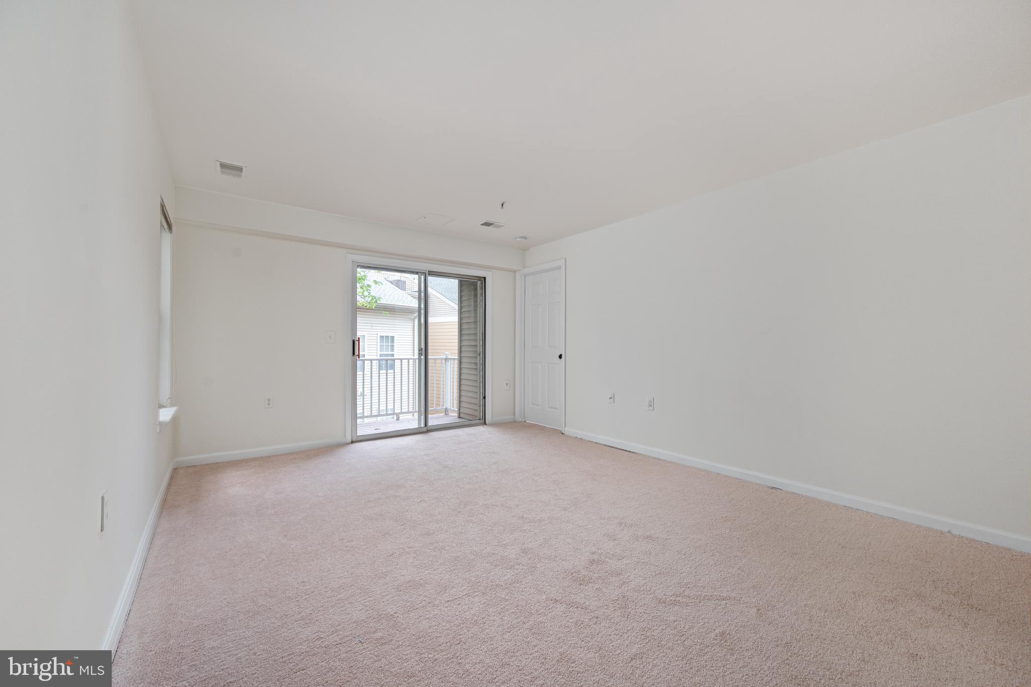 SUMMERHOUSE CONDO - Residential