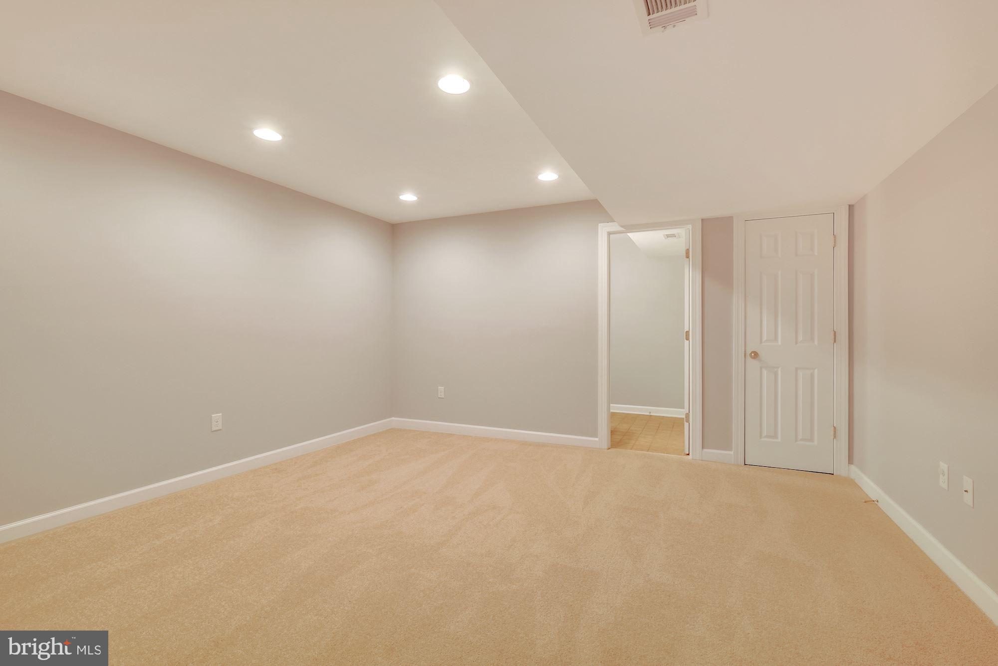 VILLAGES OF URBANA - Residential