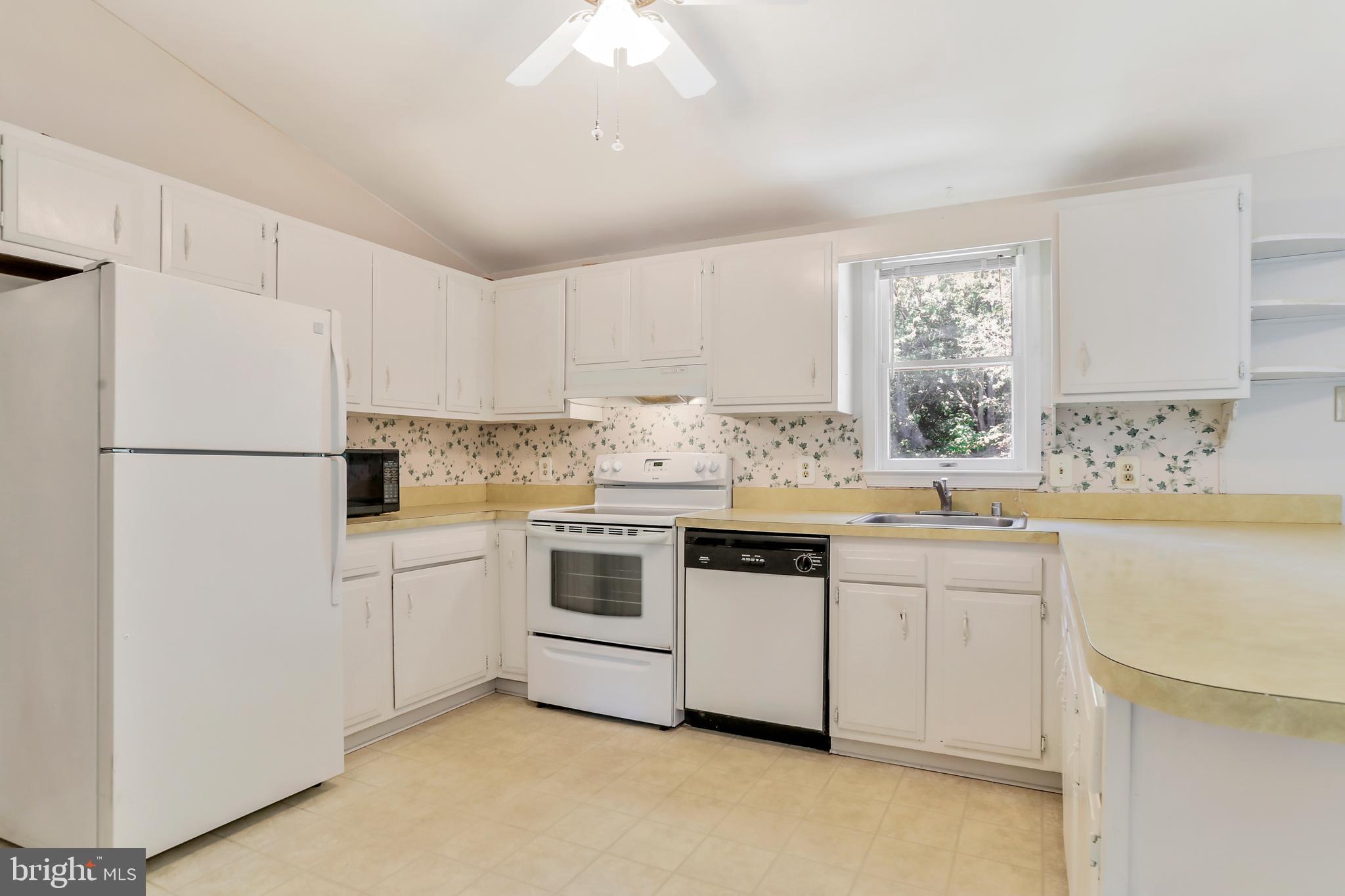 FAIRVIEW ACRES - Residential