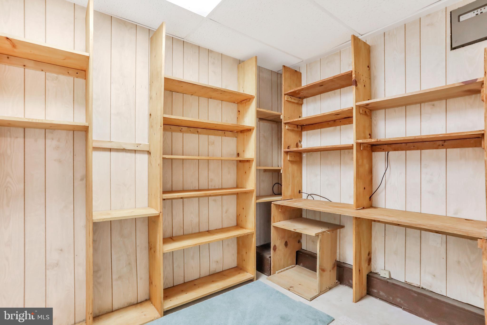 FAIRVIEW ACRES - Residential