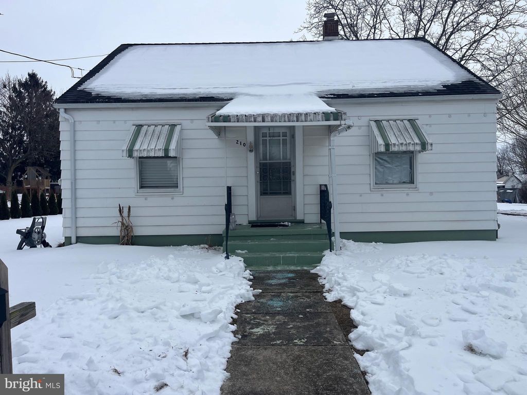 Photo of 210 Jones Avenue St S, MONT ALTO, PA 17237 (MLS # PAFL2032462)