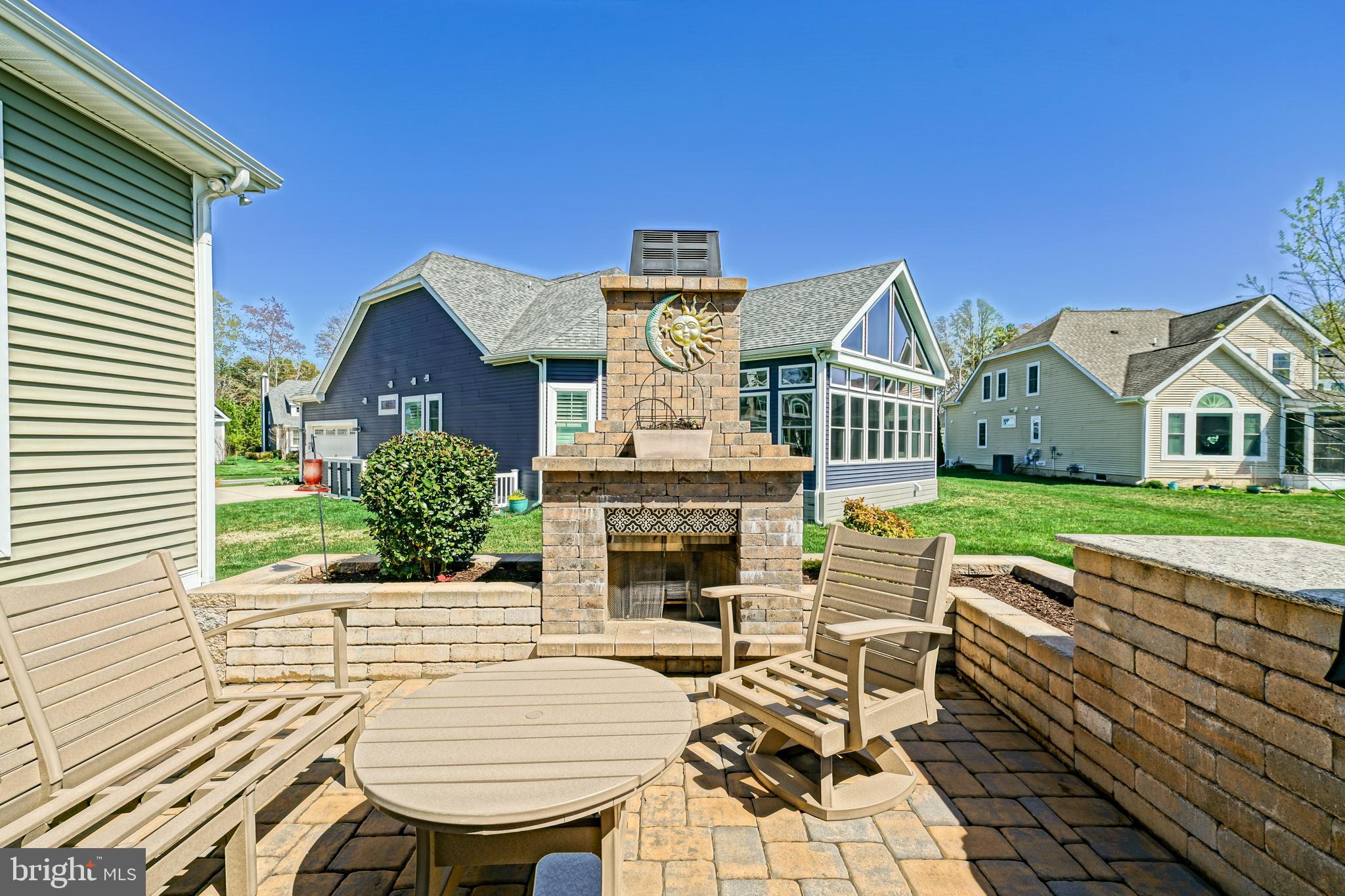 COASTAL CLUB - Residential