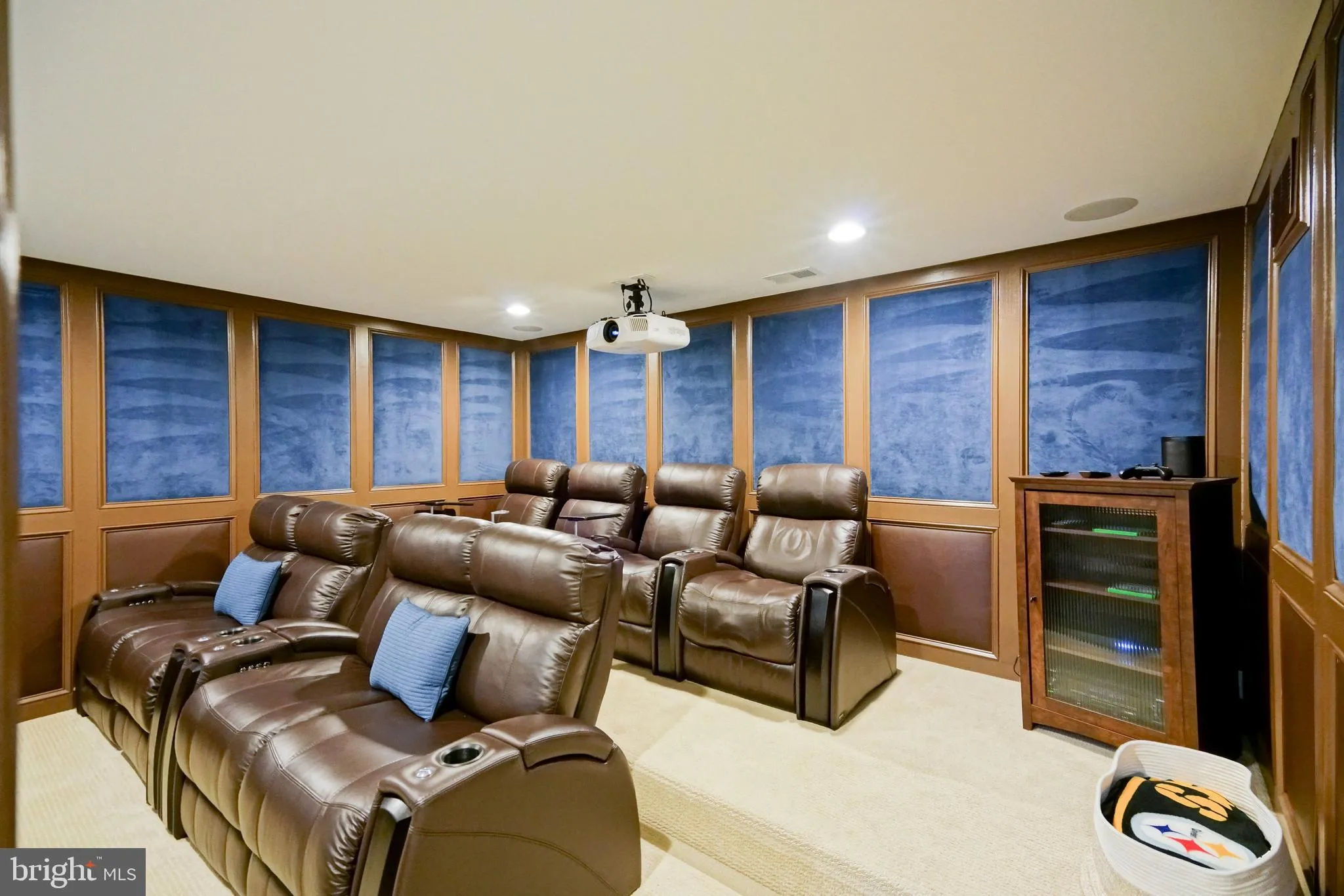 Lewes, Delaware 19958, United States, 3 Bedrooms Bedrooms, ,3 BathroomsBathrooms,Residential,Pending,110201