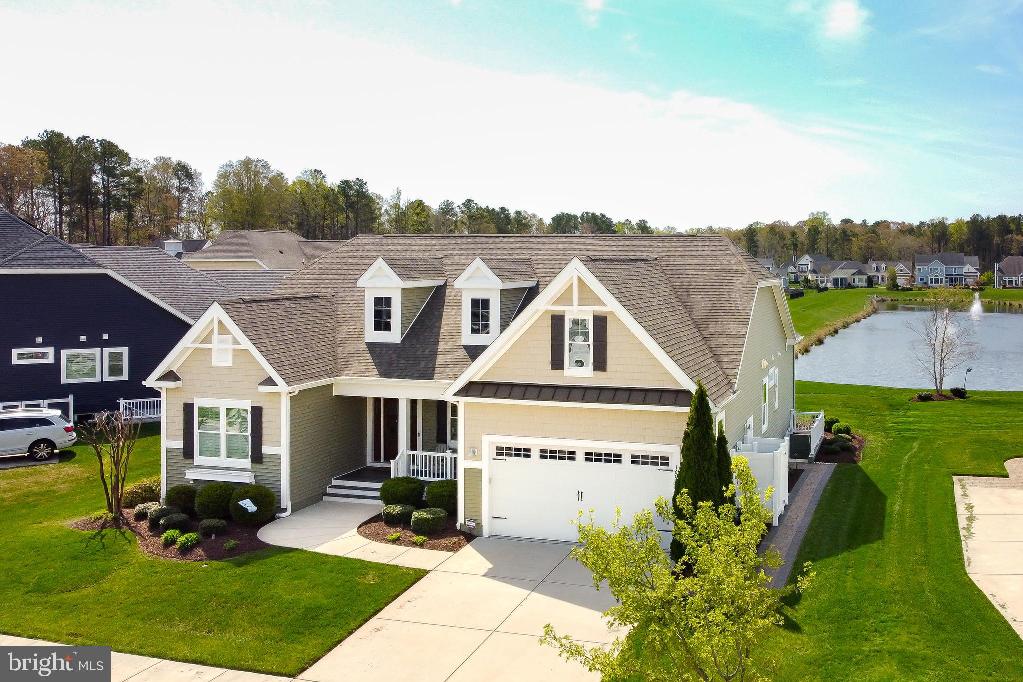 COASTAL CLUB - Residential