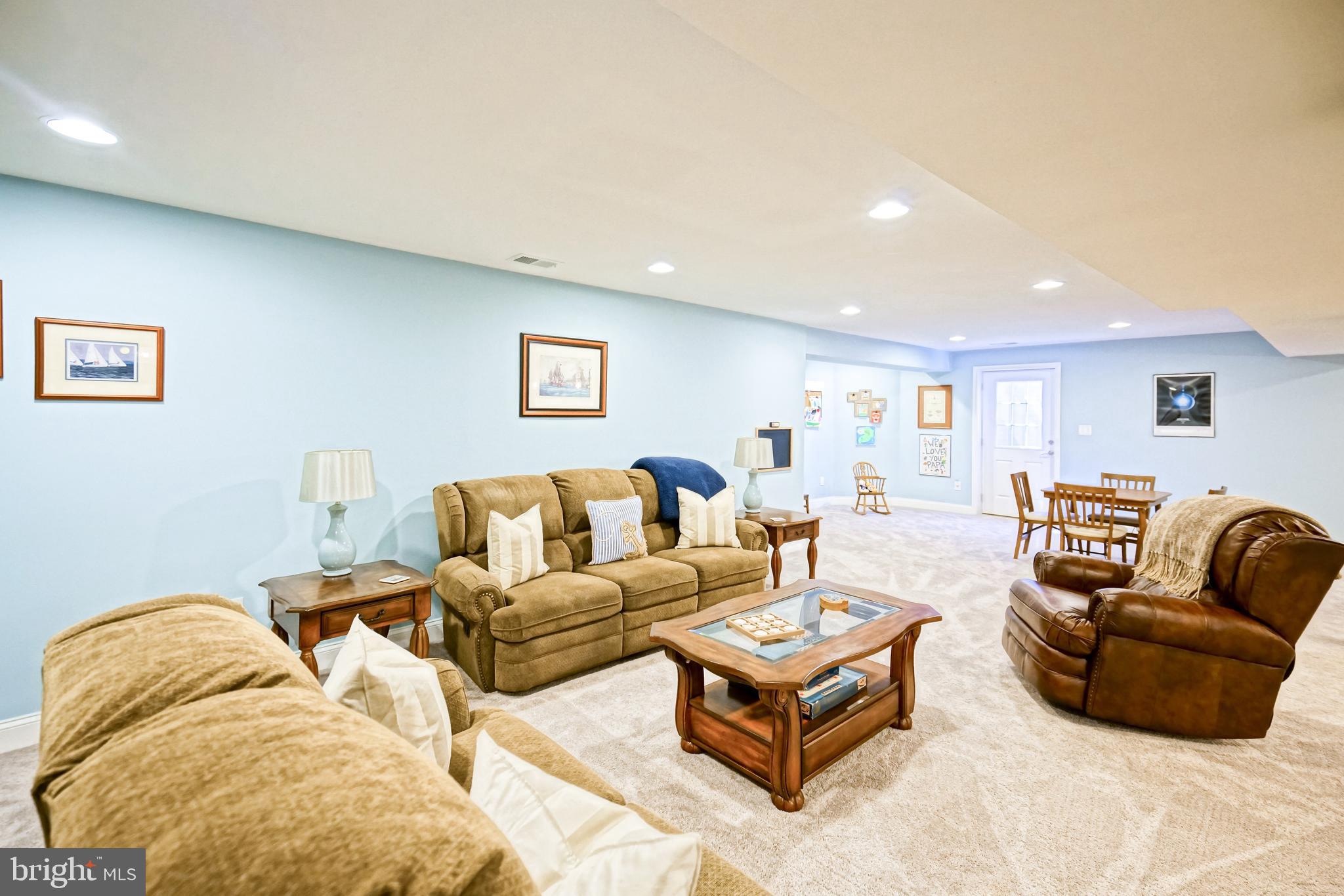 COASTAL CLUB - Residential