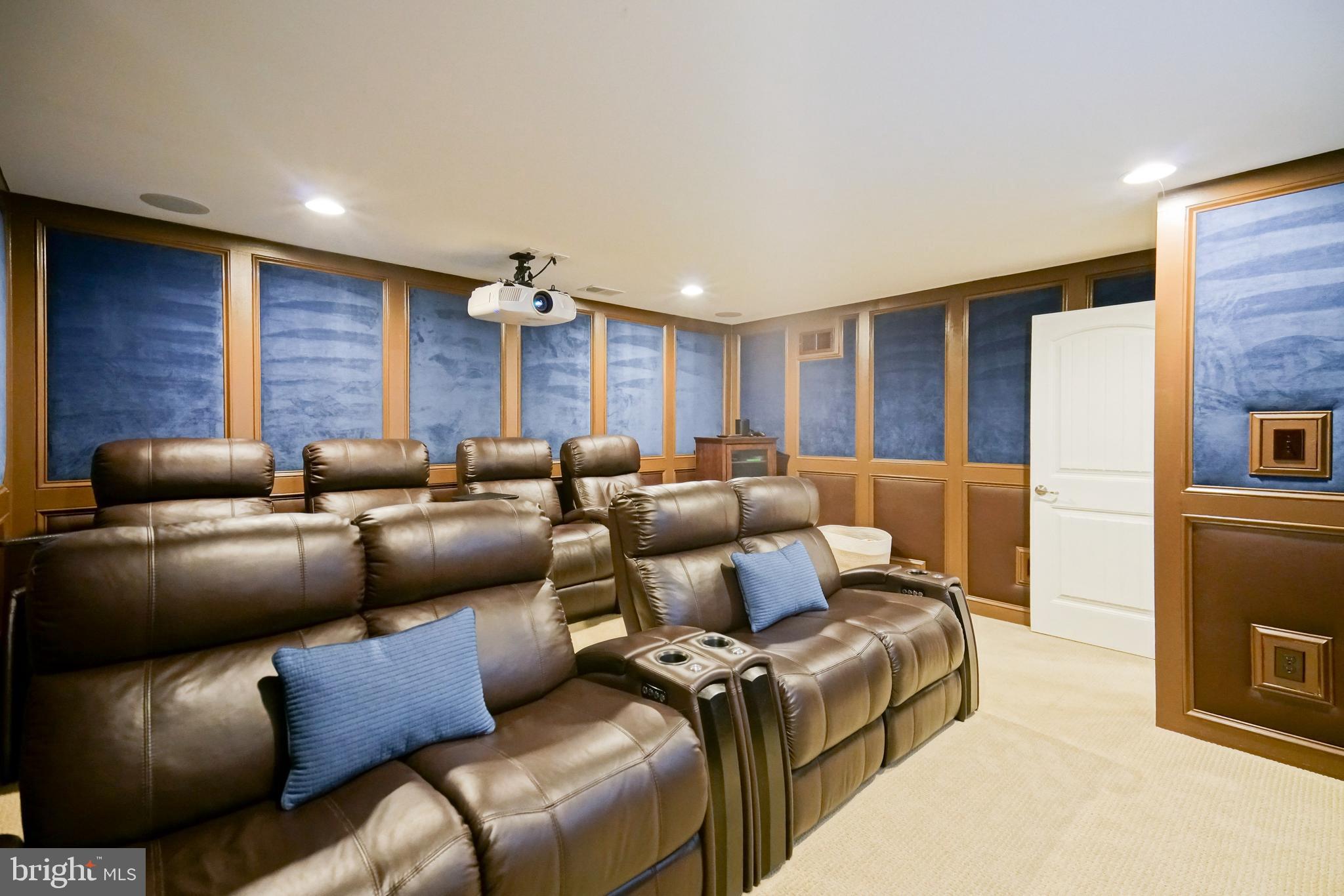 COASTAL CLUB - Residential