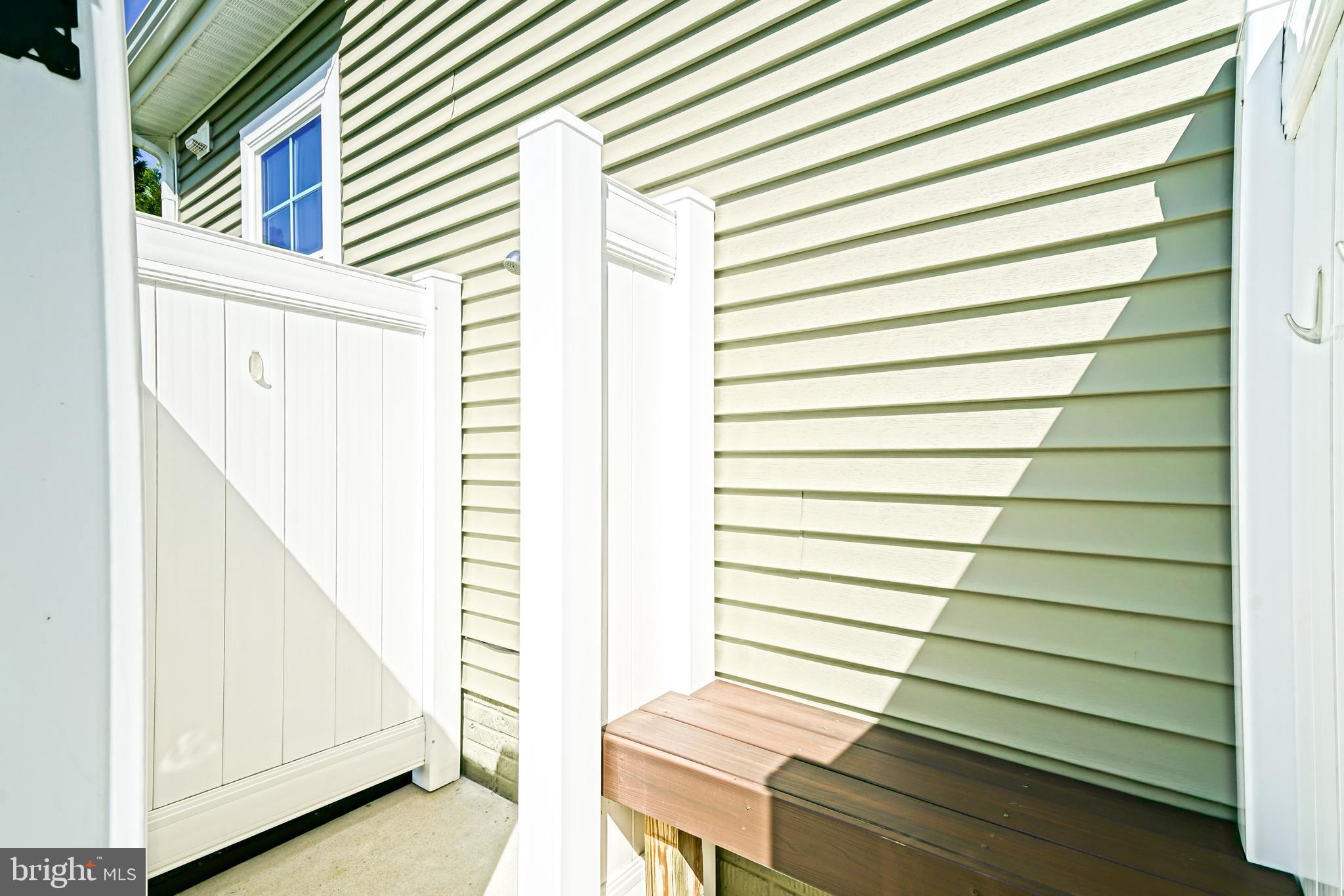 COASTAL CLUB - Residential