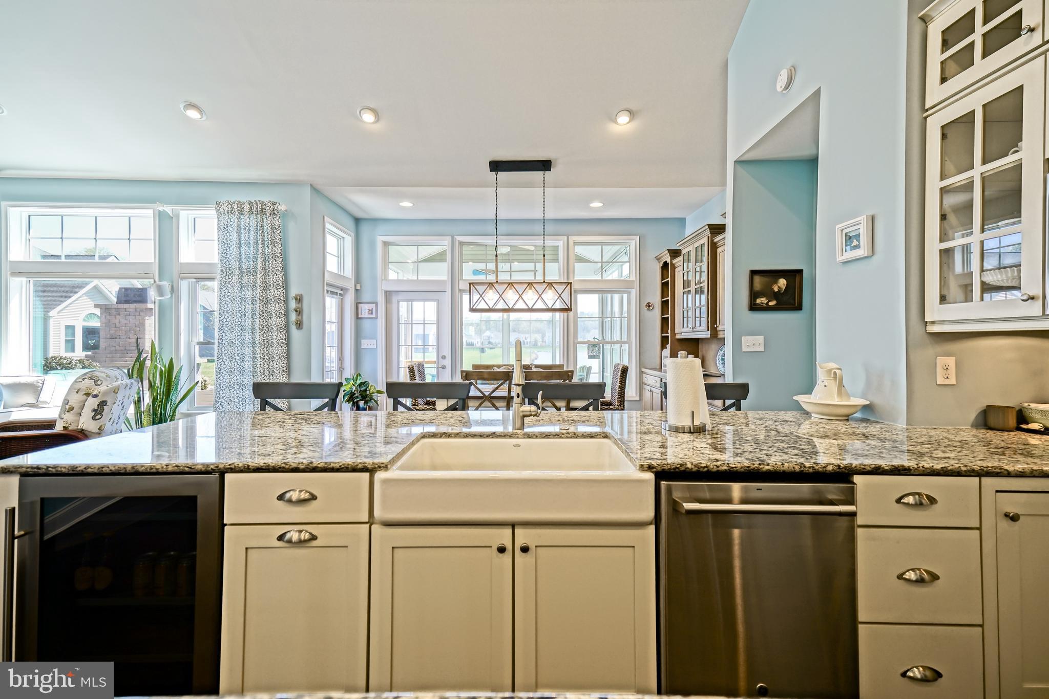 COASTAL CLUB - Residential