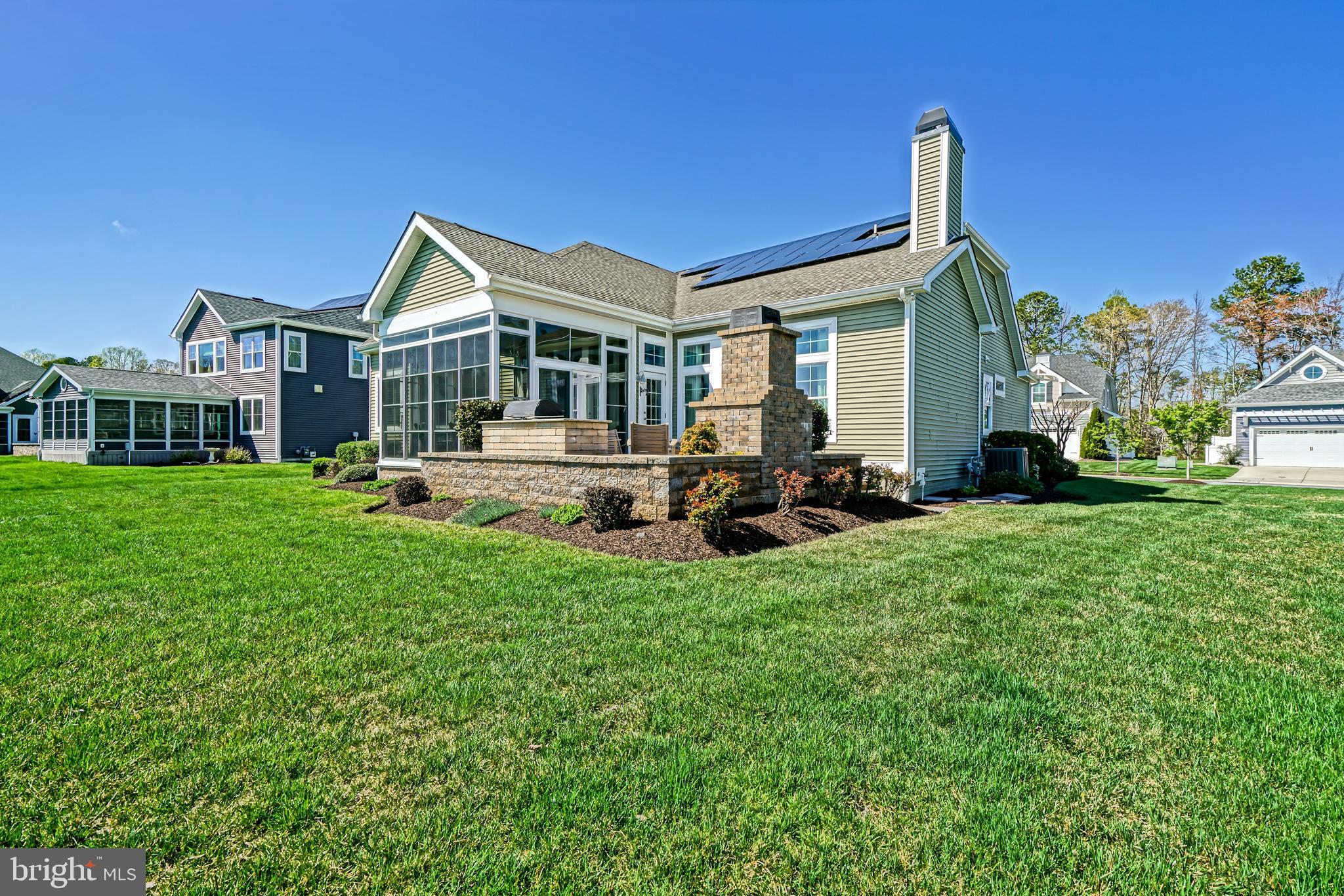 COASTAL CLUB - Residential