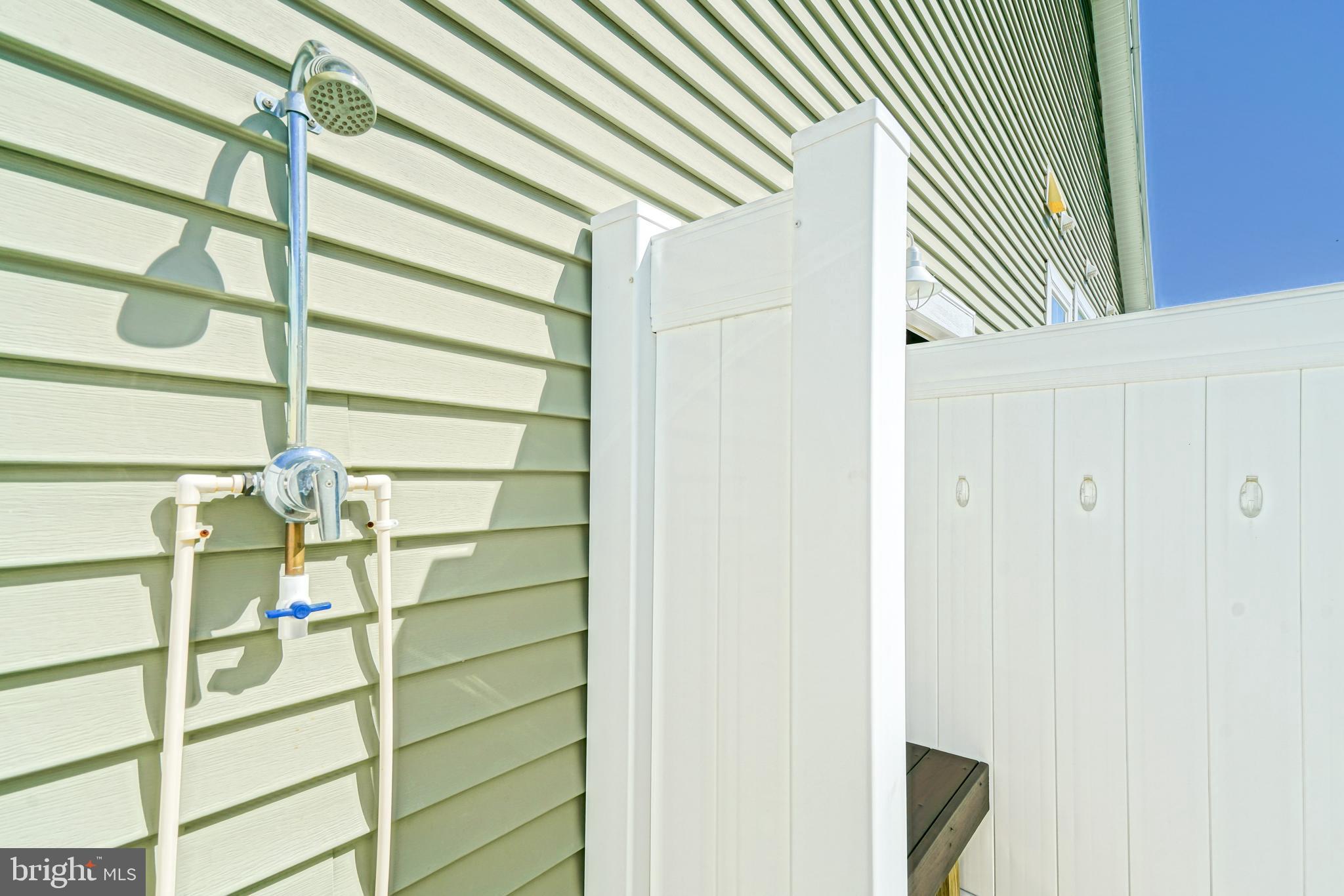 COASTAL CLUB - Residential