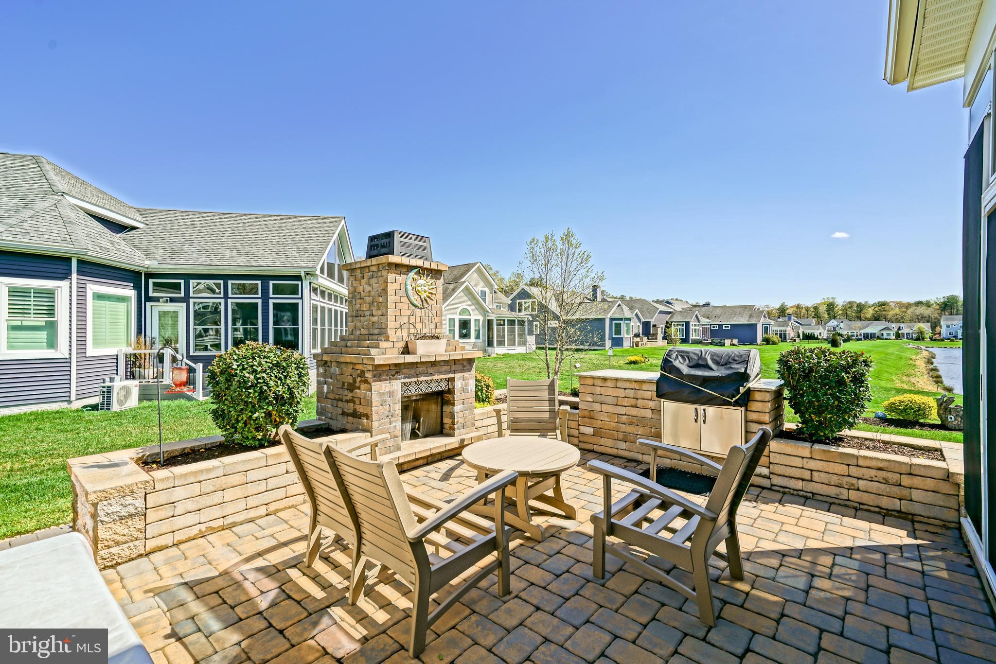 COASTAL CLUB - Residential