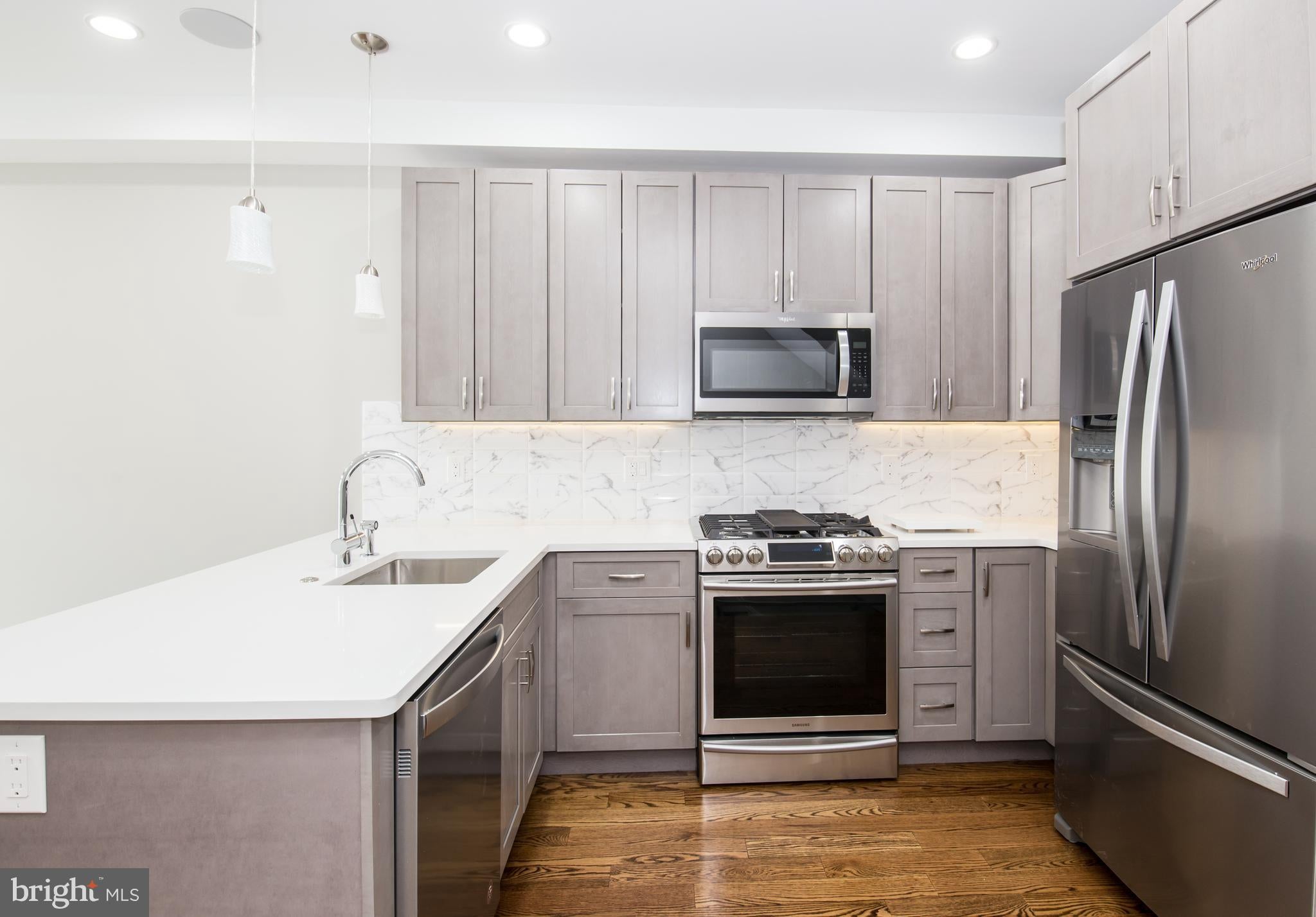 740 N UBER STREET 2