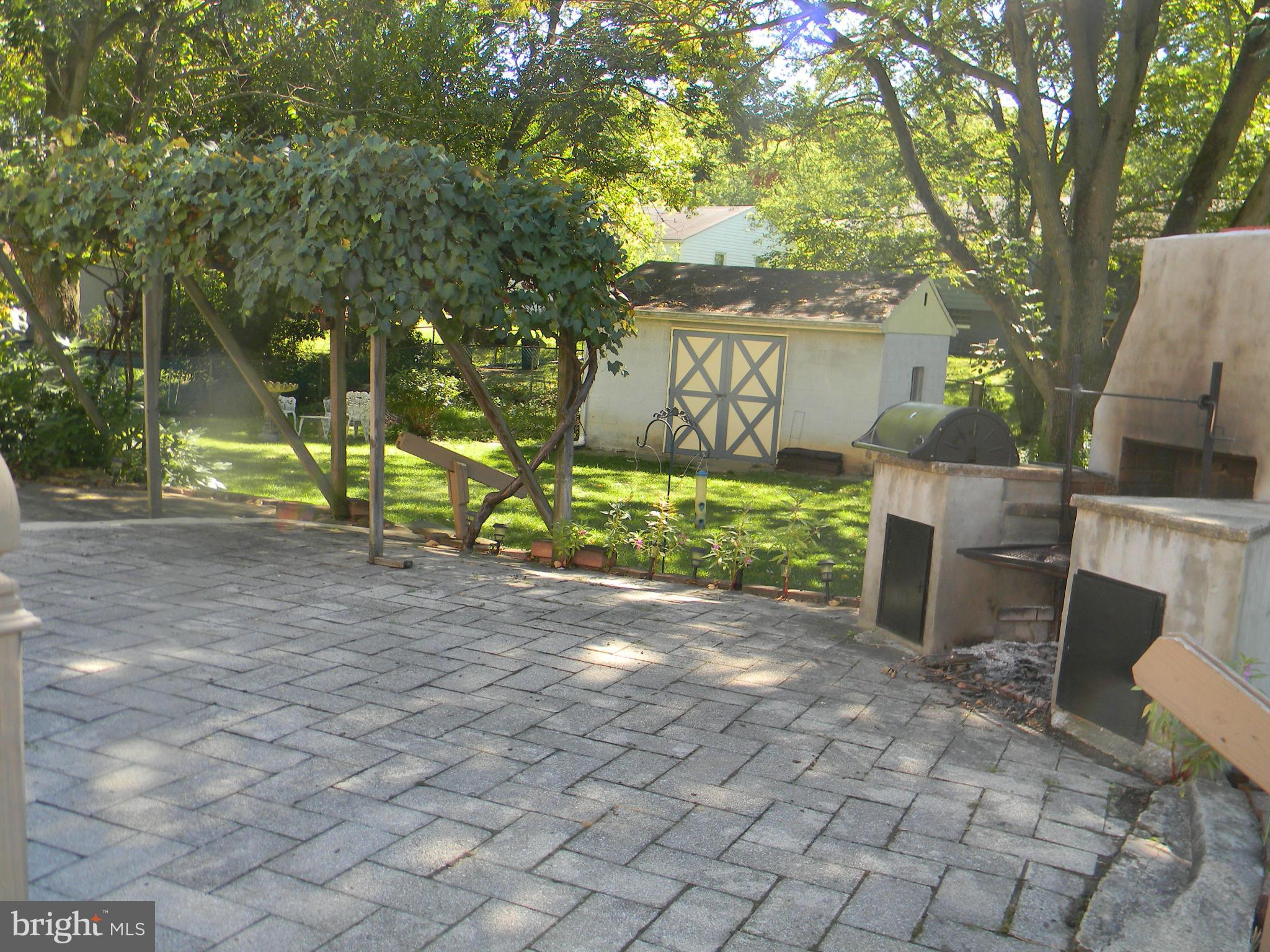 SCHROM HILLS - Residential