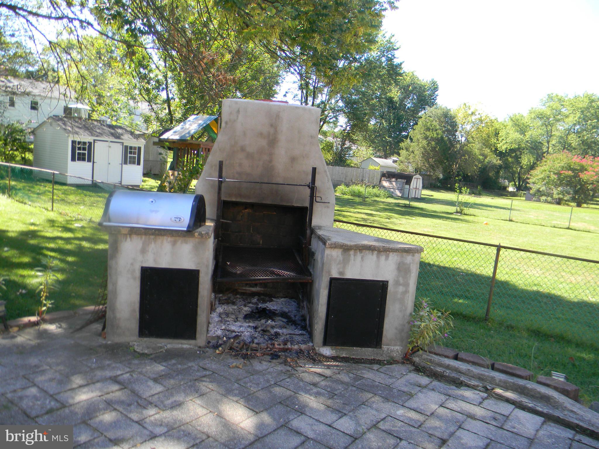 SCHROM HILLS - Residential