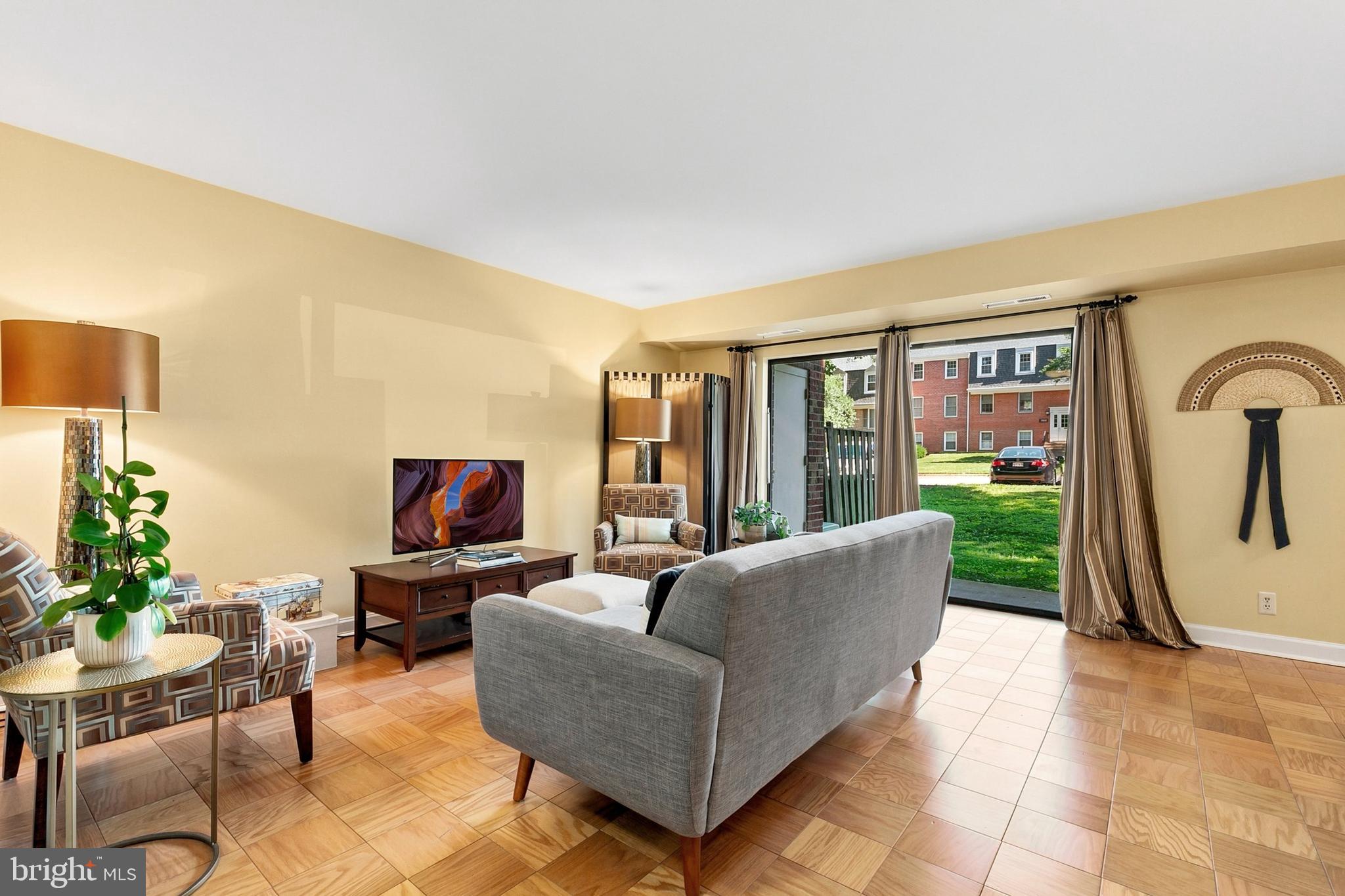 812 QUINCE ORCHARD BOULEVARD T2