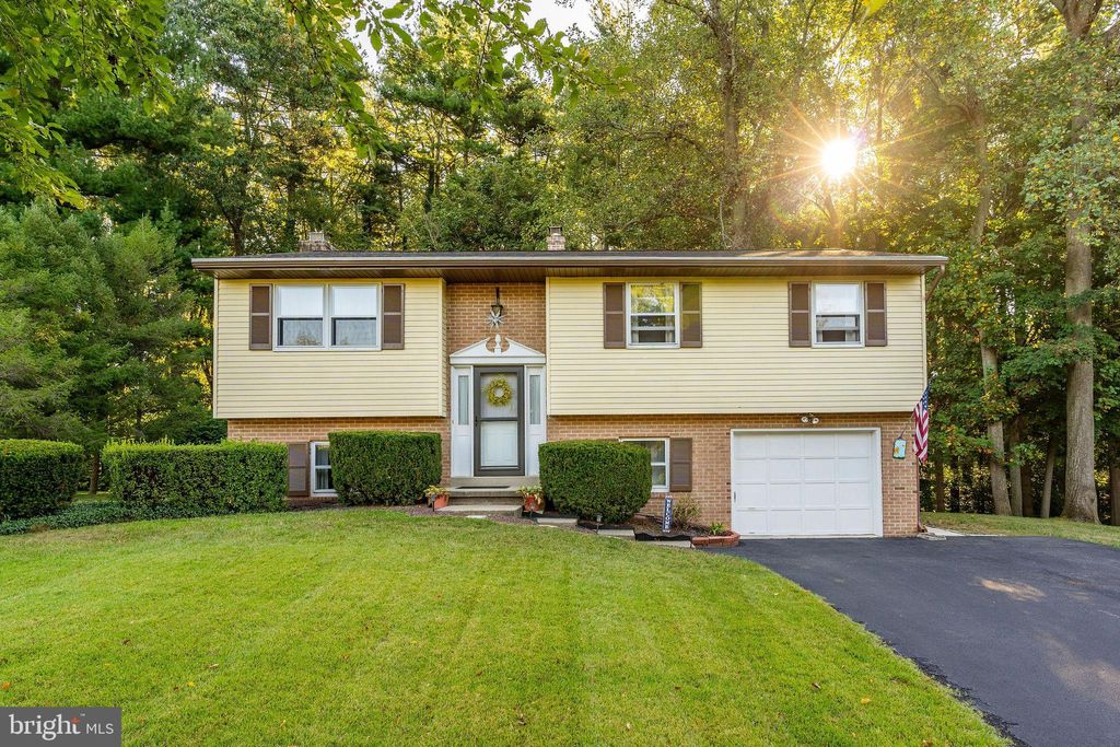 Photo of 13 PINE LN, WILLOW STREET, PA 17584 (MLS # PALA2041022)